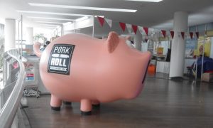 balon karakter hewan