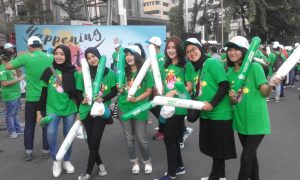 balon tepuk untuk acara